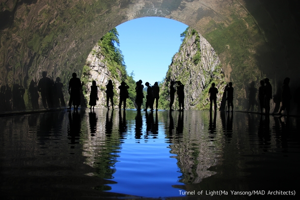 ＜日にち限定2名〜＞open前に入れる「清津峡渓谷トンネル」プライベート体験プラン